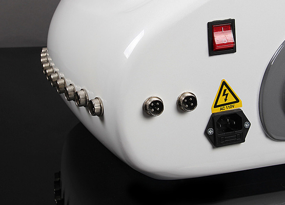 Professional Lipo Laser Slimming Machine Zerona 635nm - 650nm For Body Slimming